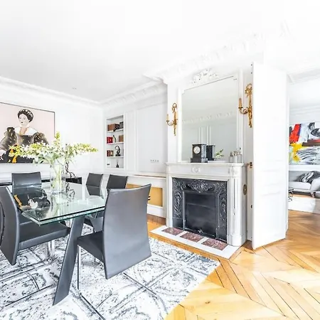 Luxueux Georges V Apartment *